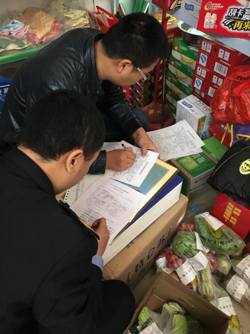 上街區濟源路食品藥品監督管理所積極  開展食品安全監督抽驗工作1_副本.jpg